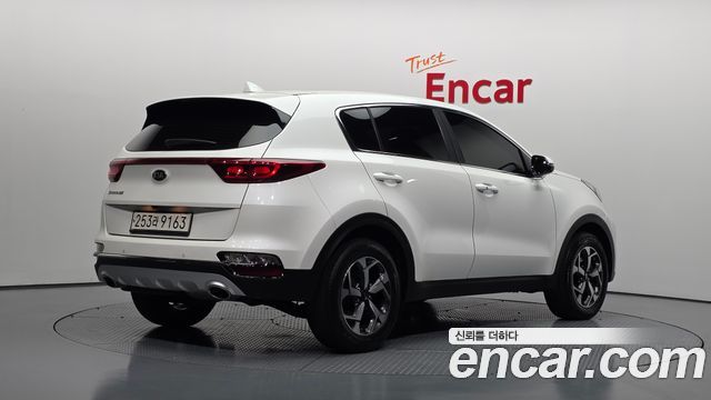 Kia Sportage Diesel 1.6 2WD Trendy - фото 1