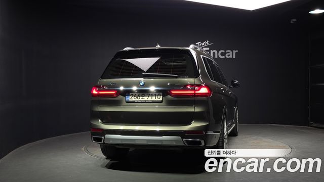 BMW X7 G07 xDrive 40i Design Pure Excellence 6-Seater - фото 2