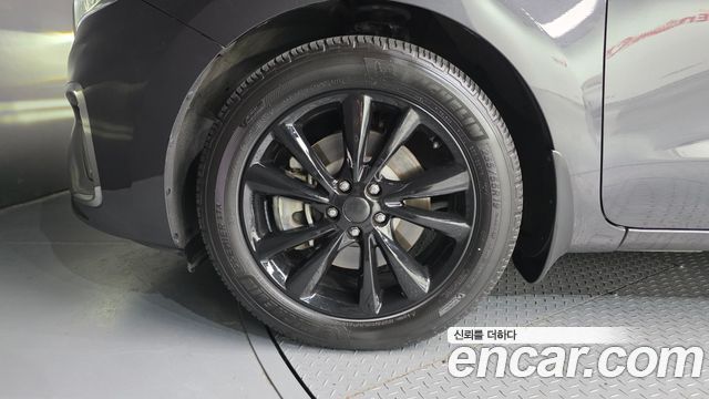 Kia Carnival Новый Gasoline 9-Seater Noblesse Special - фото 4