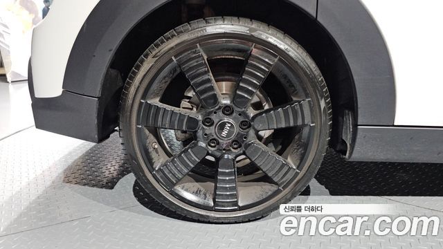 Mini Cooper 5Door Resolute Edition 3rd Gen - фото 4