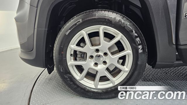 Jeep Renegade 2.4 Limited - фото 4