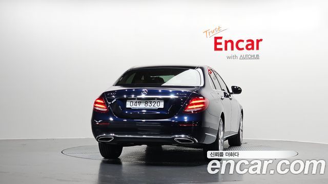 Mercedes-Benz E-Class W213 E300 4MATIC Exclusive - фото 3