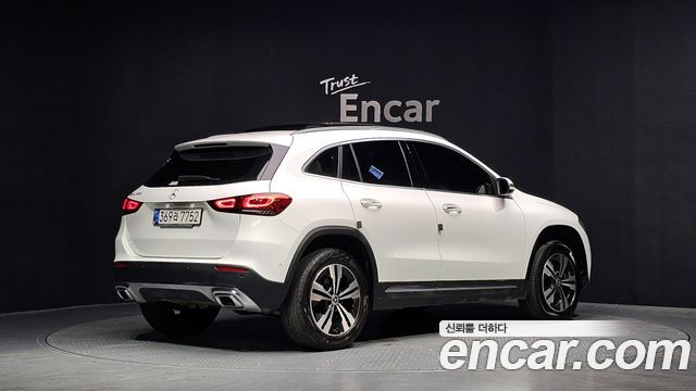 Mercedes-Benz GLA-Class H247 GLA220 - фото 1