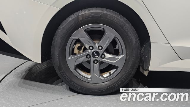 Kia K5 3-го поколения 2.0 LPI(Renter car) Strandard - фото 4