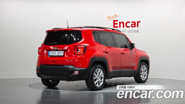 Jeep Renegade 2.4 Limited - фото 1