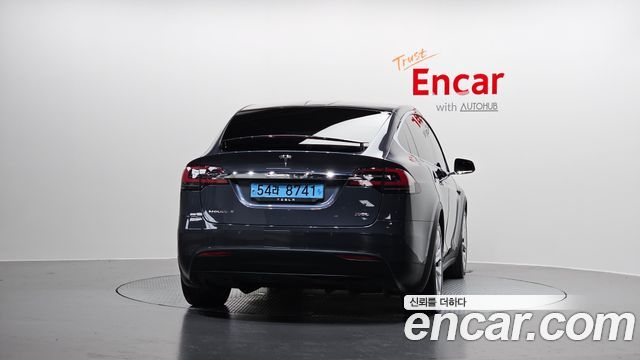 Tesla Model X 100D - фото 3