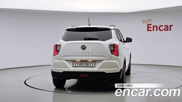 SsangYong Tivoli Gasoline 1.5 2WD V3 - фото 3