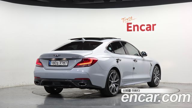 Genesis G70 2.0T AWD Sport Package - фото 1