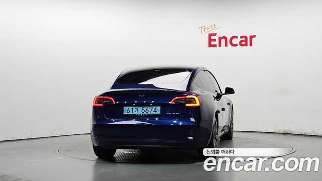 Tesla Model 3 Long Range AWD - фото 3