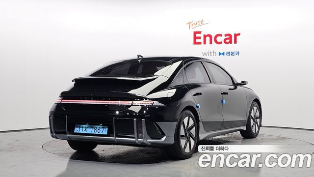 Hyundai Ioniq6 Long Range AWD Prestige - фото 1