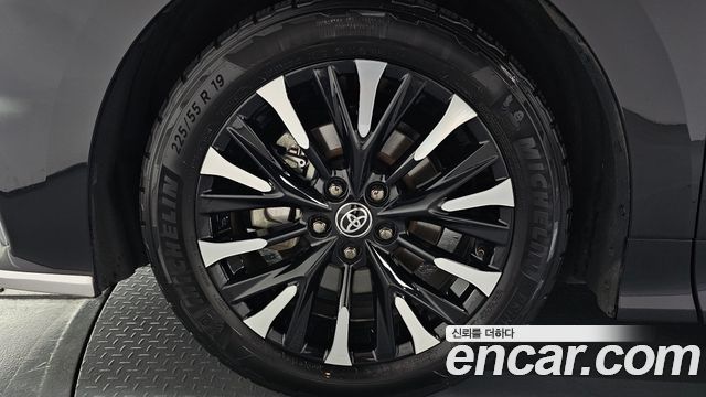 Toyota Alphard 4-го поколения 2.5 HEV Executive AWD - фото 3