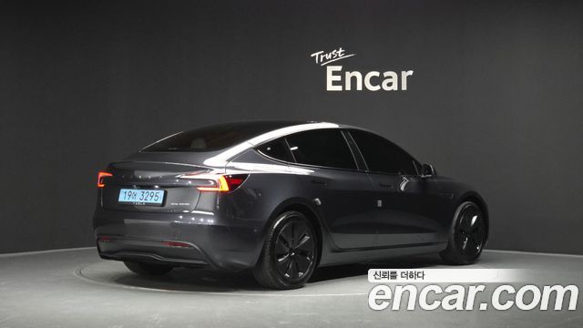 Tesla Model 3 Long Range AWD - фото 1