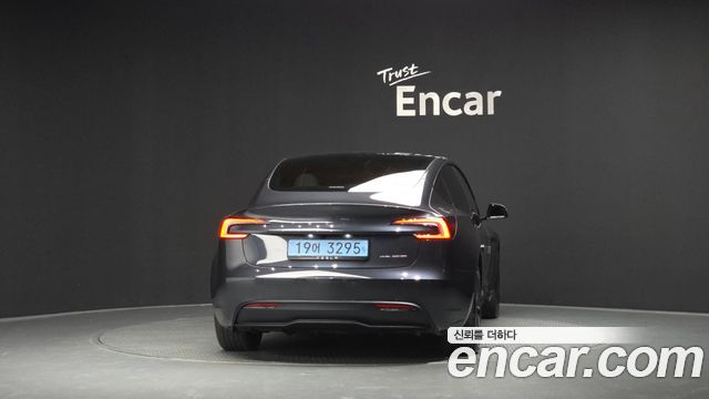 Tesla Model 3 Long Range AWD - фото 3