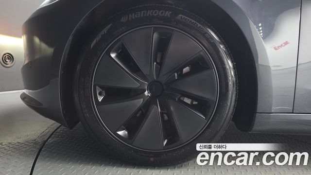 Tesla Model 3 Long Range AWD - фото 4