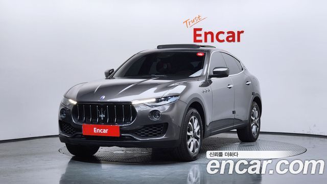 Maserati Levante 3.0 Diesel AWD - фото 0