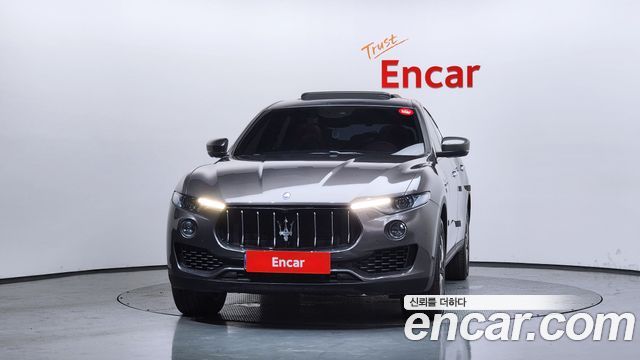 Maserati Levante 3.0 Diesel AWD - фото 2