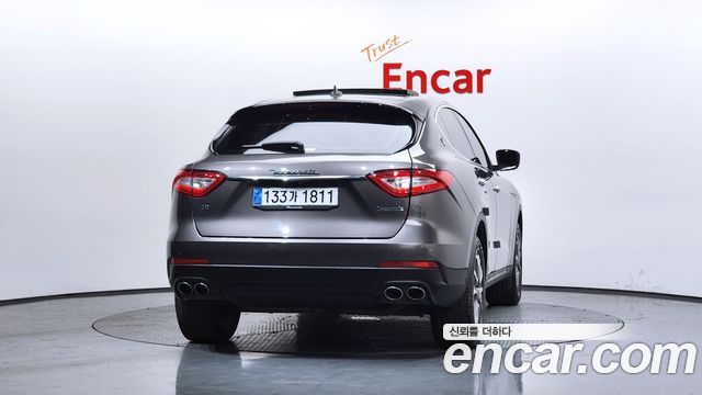 Maserati Levante 3.0 Diesel AWD - фото 3