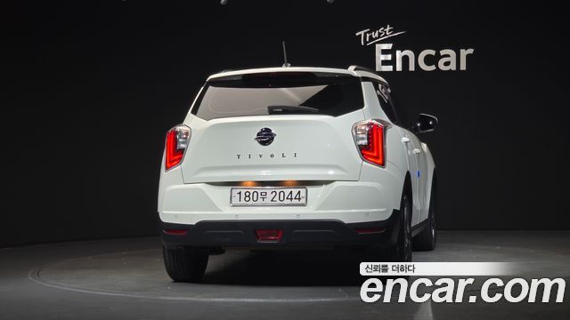 SsangYong Tivoli Gasoline 1.5 2WD V3 - фото 3