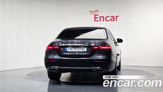 Mercedes-Benz E-Class W213 E300e 4MATIC Exclusive - фото 3