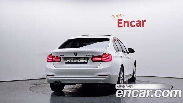 BMW 3-Series F30 320d xDrive - фото 2