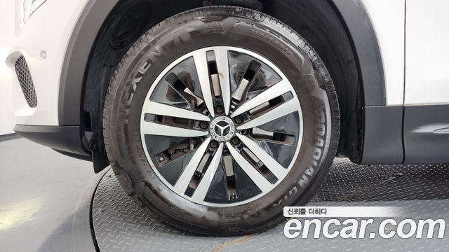 Mercedes-Benz GLB-Class X247 GLB200 d - фото 4