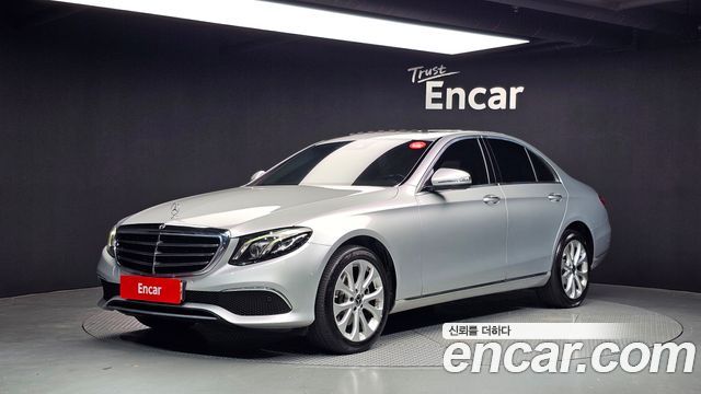 Mercedes-Benz E-Class W213 E220d 4MATIC Exclusive - фото 0