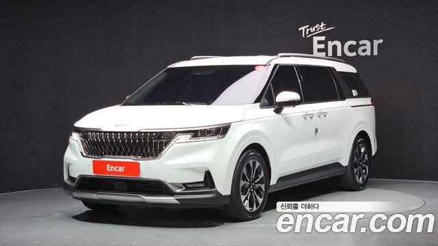 Kia Carnival 4-го поколения 9-Seater Noblesse - фото 0