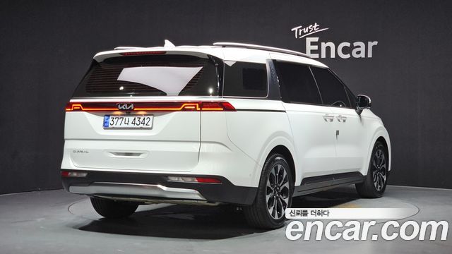 Kia Carnival 4-го поколения 9-Seater Noblesse - фото 1