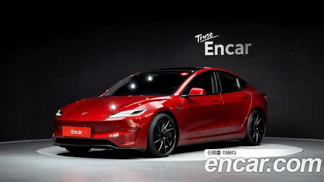 Tesla Model 3 Performance AWD - фото 0