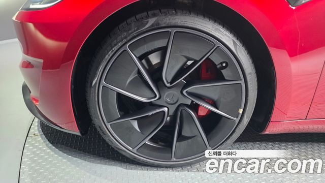 Tesla Model 3 Performance AWD - фото 4