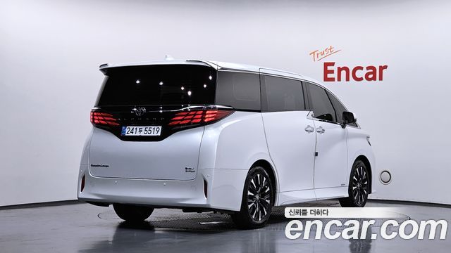 Toyota Alphard 4-го поколения 2.5 HEV Executive AWD - фото 1