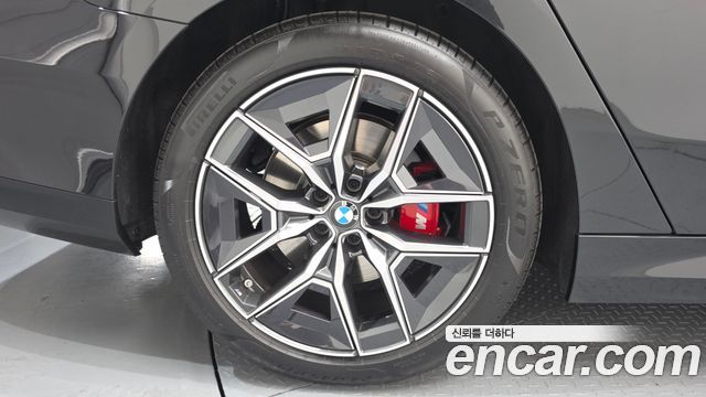 BMW 5-Series G60 520i Special Edition - фото 4