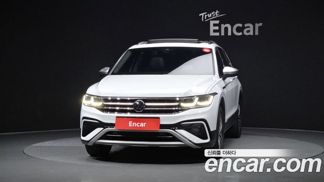 Volkswagen Tiguan 2.0 TSI Prestige - фото 2