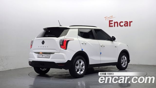 SsangYong Tivoli Gasoline 1.5 2WD V3 - фото 1