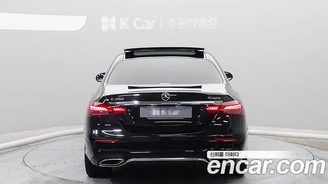 Mercedes-Benz E-Class W213 E350 4MATIC AMG Line - фото 3