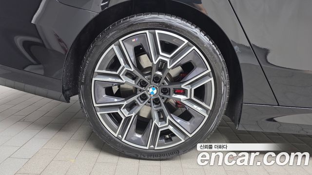 BMW 5-Series G60 530i xDrive M Sport Pro Special Edition - фото 4
