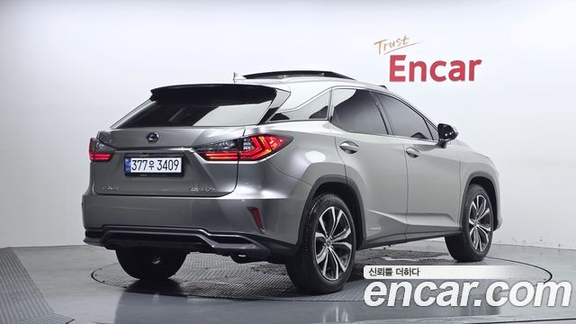 Lexus RX 4-го поколения Executive - фото 1