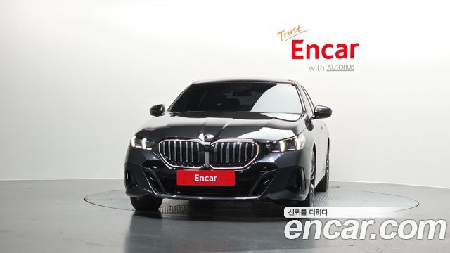 BMW 5-Series G60 530i xDrive M Sport - фото 2