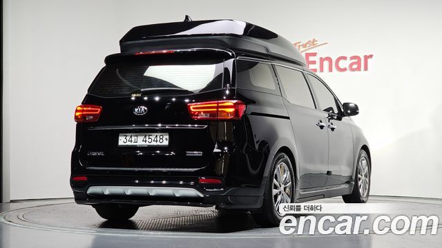 Kia Carnival Новый Gasoline 9-Seater Hi-Limousine Noblesse Special - фото 1