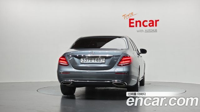 Mercedes-Benz E-Class W213 E300e Exclusive - фото 3