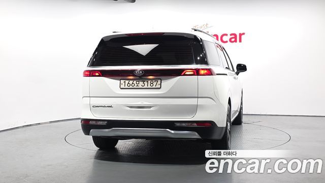 Kia Carnival 4-го поколения 9-Seater Noblesse - фото 3