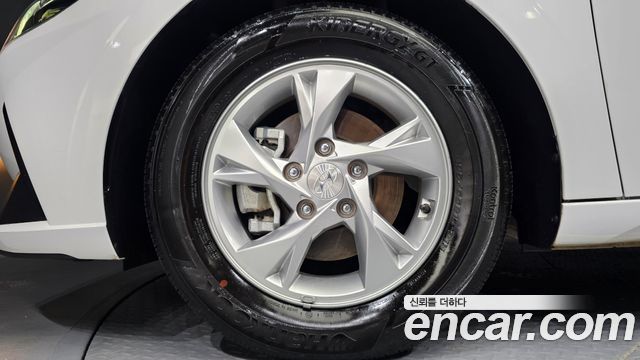 Hyundai Avante CN7 1.6 Smart - фото 4