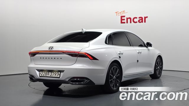 Hyundai Grandeur Новый IG 2.5 Exclusice - фото 1