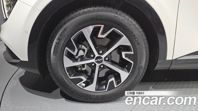 Kia Sportage 5-го поколения, гибрид Signature 2WD - фото 4