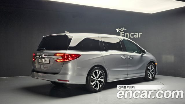 Honda Odyssey 3.5 5th - фото 1