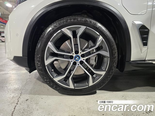 BMW X5 G05 xDrive 50e xLine - фото 4