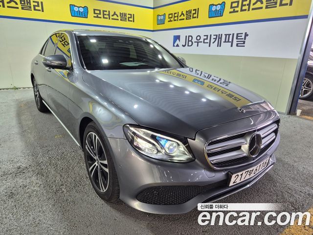 Mercedes-Benz E-Class W213 E300 Avantgarde - фото 1