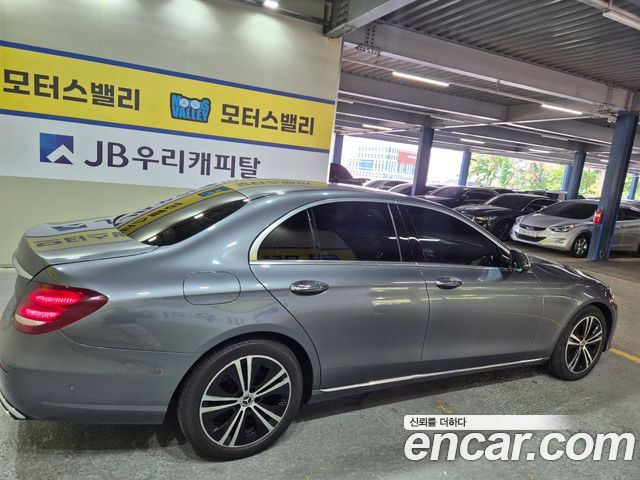 Mercedes-Benz E-Class W213 E300 Avantgarde - фото 3