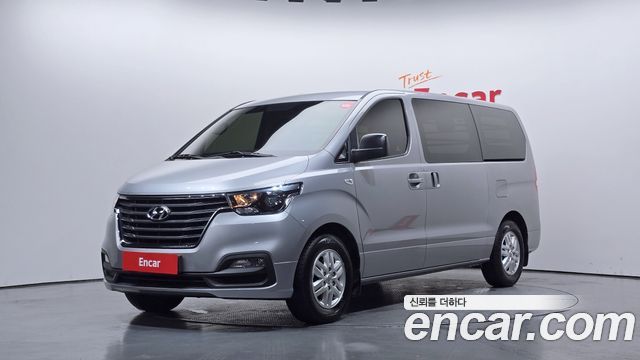 Hyundai Starex Новый Van 3-Seater Smart - фото 0
