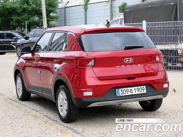 Hyundai Venue 1,6 Premium - фото 2